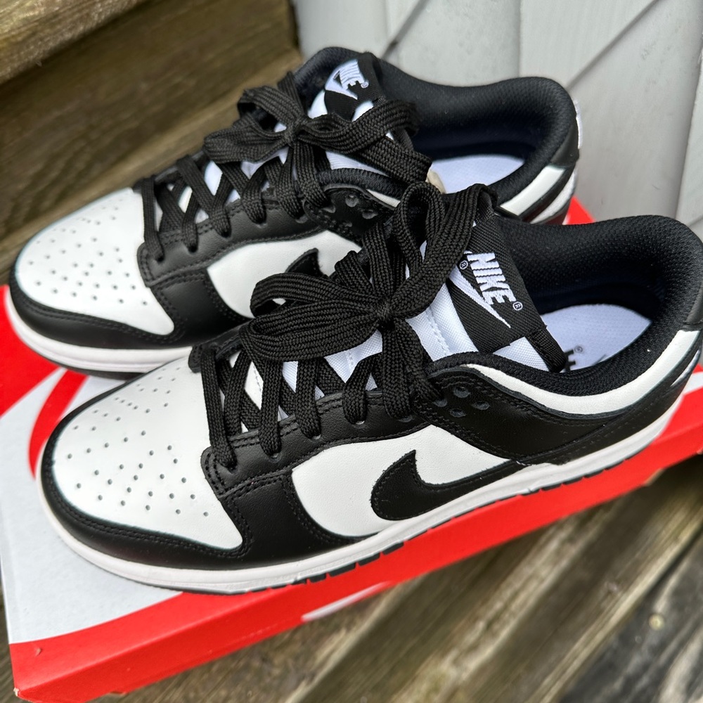 Nike “Panda” Dunk Low  Size 6